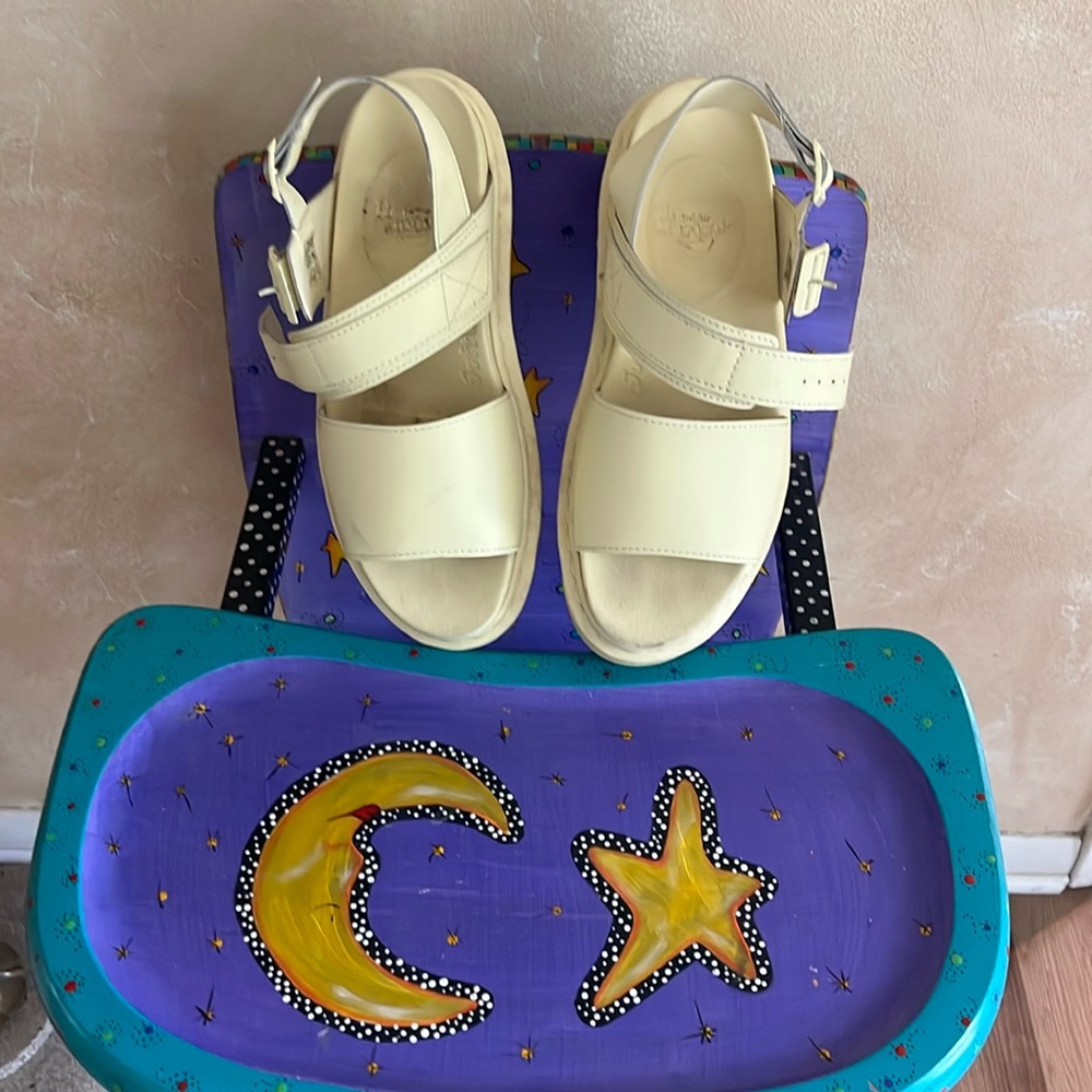 Doc Marten FUN, FUNKY sandals!